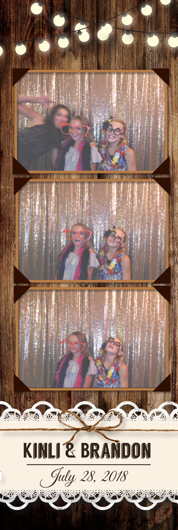 Kinli and Brandon's Wedding | View more photos from the event at gallery.photoboothbillings.com/u/PhotoBoothBillings/Kinli-and-Brandons-Wedding